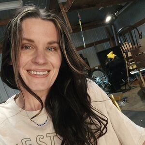 Meet your Posher, Elizabeth